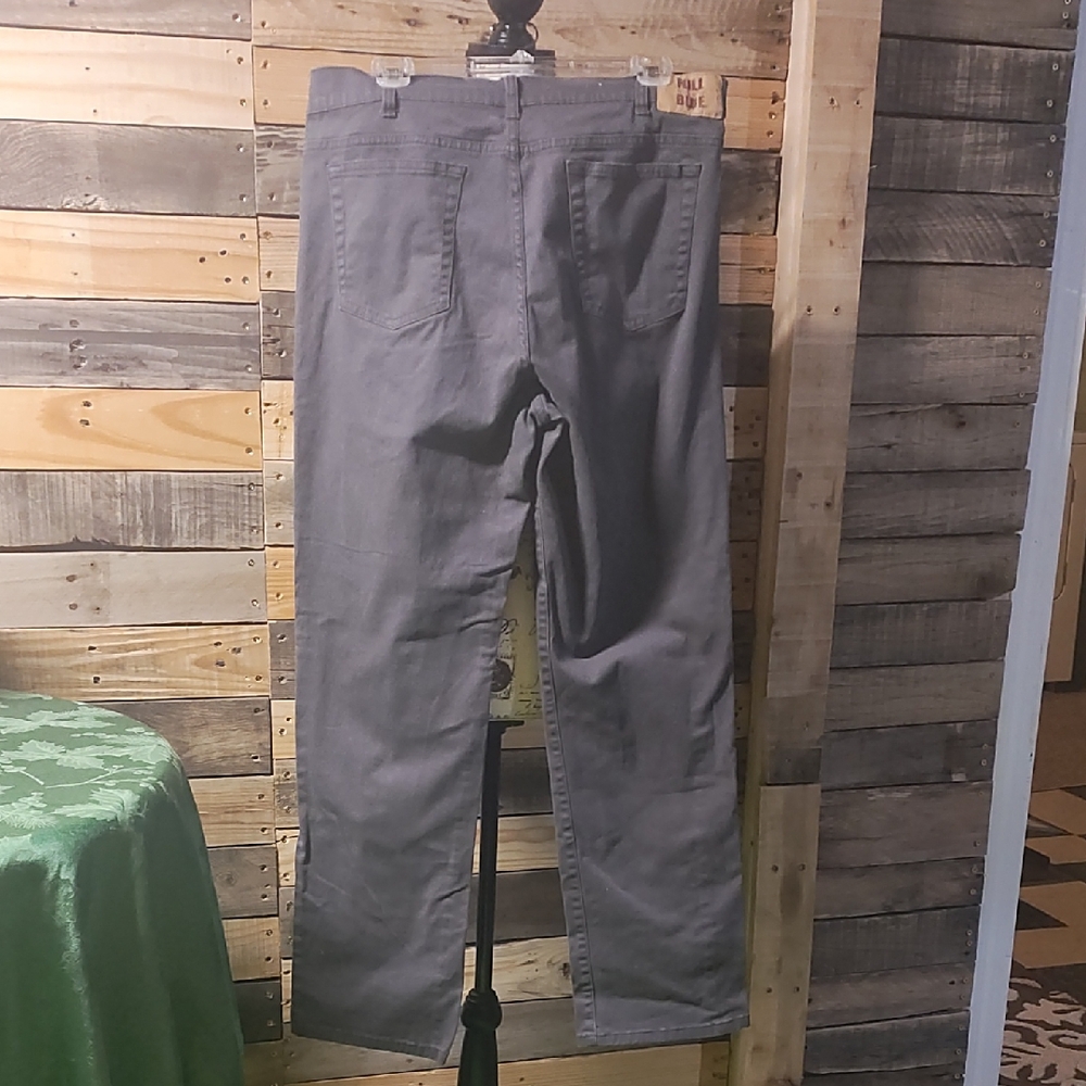 Men's Gray Pants